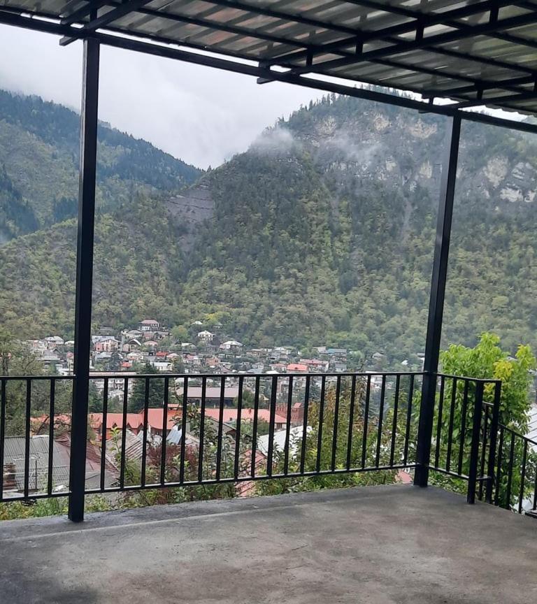 Guest House Bochora Borjomi Exteriör bild