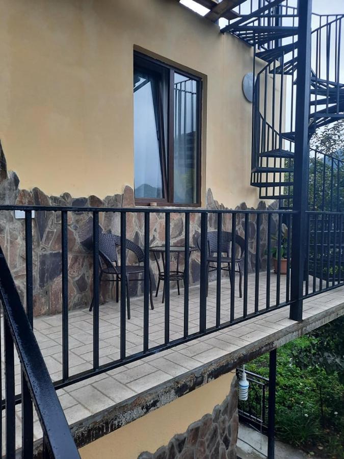 Guest House Bochora Borjomi Exteriör bild