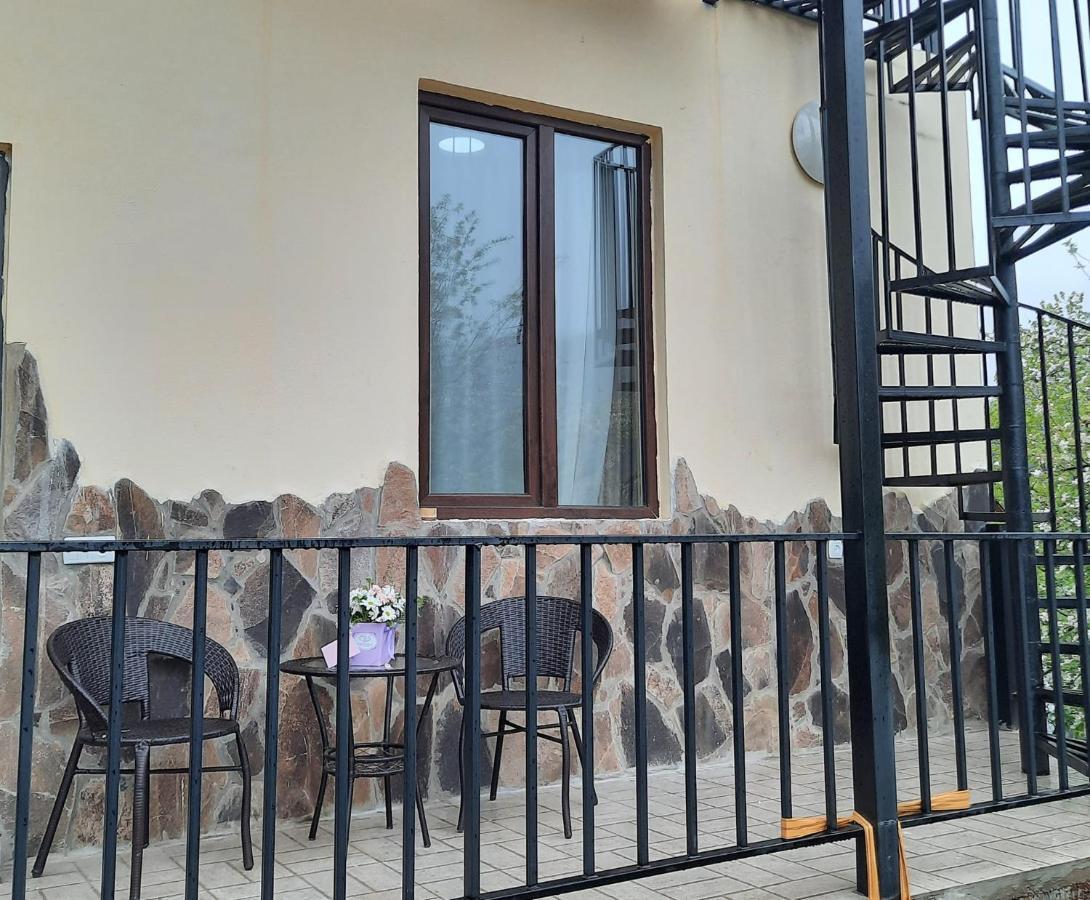 Guest House Bochora Borjomi Exteriör bild
